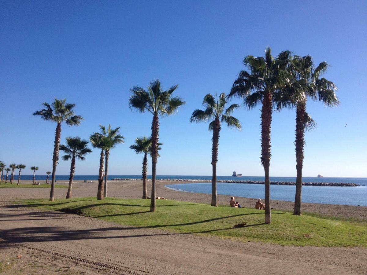 Habitaciones Frente A La Playa Málaga Exteriör bild